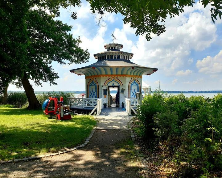 Cafe Im Waschespulhauschen